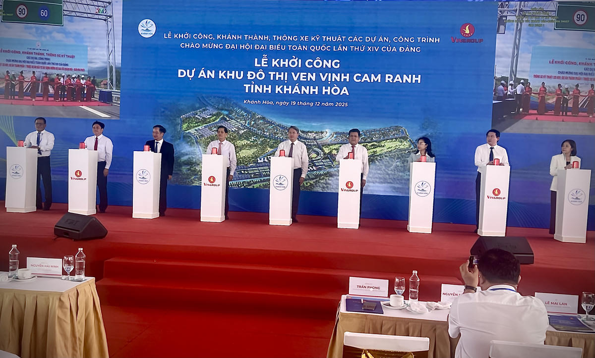 Lễ khởi công xây dựng cầu Nguyễn Tất Thành tỉnh Khánh Hòa (ảnh Thùy Trang)