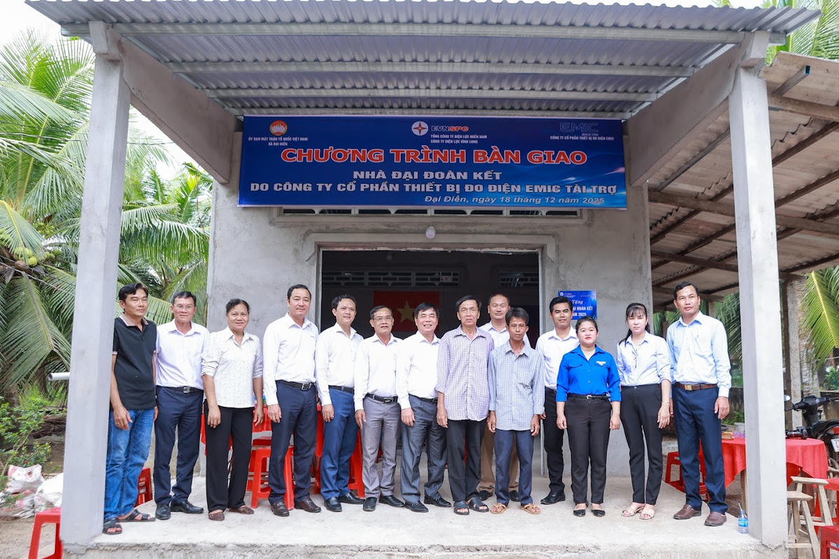 CTCP Thiết bị đo điện EMIC trao tặng 20 căn Nhà Đại Đoàn Kết tại tỉnh Vĩnh Long.