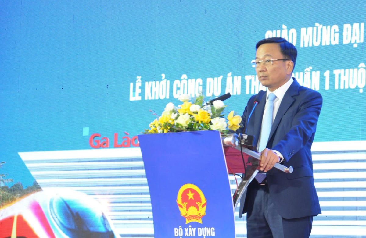 Thứ&nbsp;trưởng Bộ Xây Dựng Nguyễn Danh Huy phát biểu tại buổi lễ. Ảnh: Ngô Hùng.