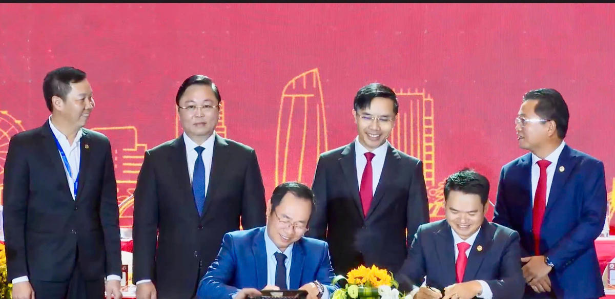 Ban quản lý Khu Công nghệ cao và các KCN cùng Hội Doanh nhân trẻ sẽ tổ chức các chương trình kết nối và cố vấn, hoạt động workshop – mentoring, hỗ trợ doanh nghiệp về thị trường, chuyển đổi số và quản trị, đào tạo ngắn hạn cho doanh nghiệp… Ảnh: Nguyễn Tú.