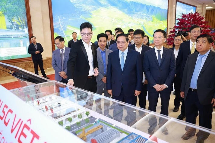 Thủ tướng: Kinh tế số là động lực, xã hội số là nền tảng, con người là trung tâm