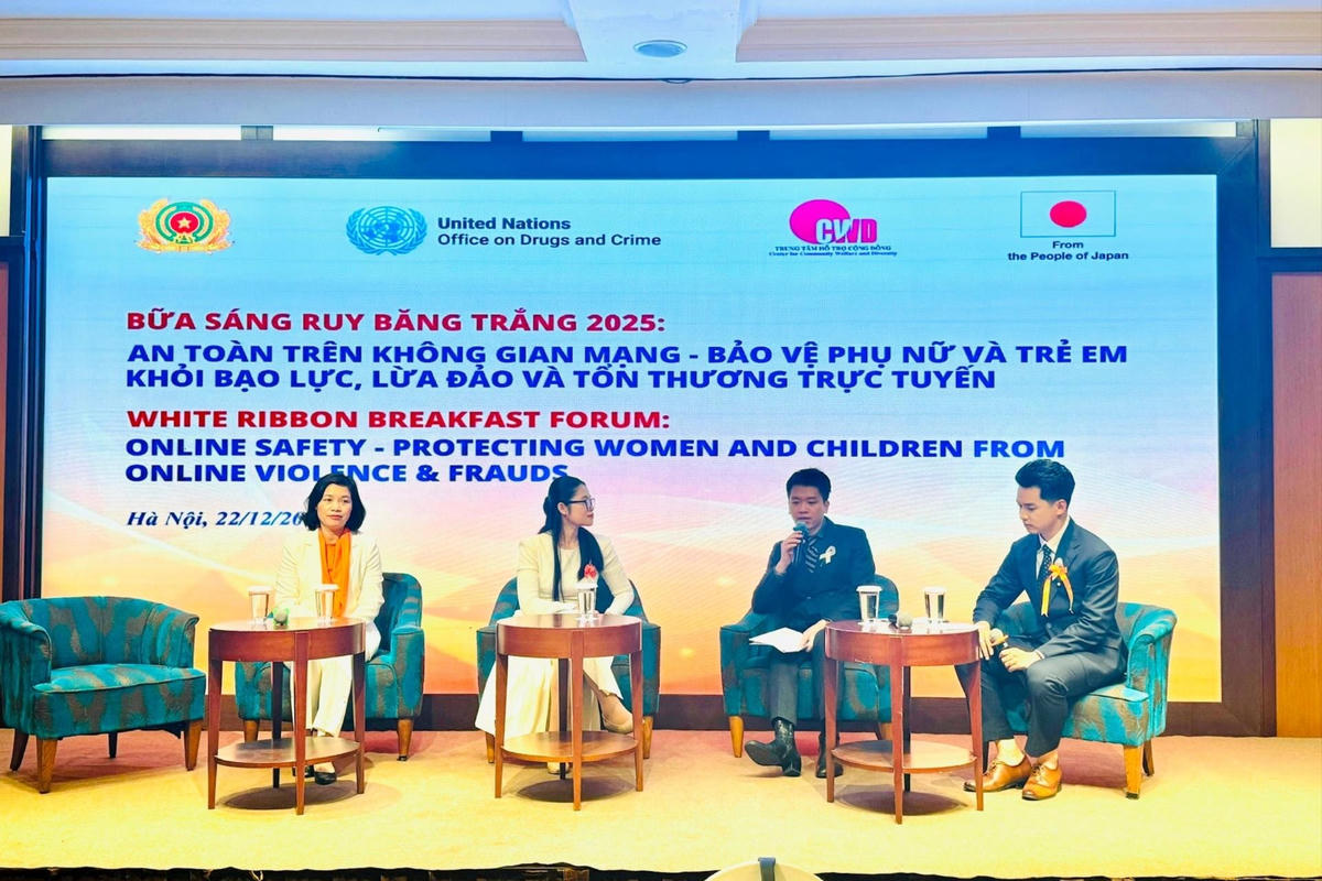 Các đại biểu tham dự buổi tọa đàm.&nbsp;