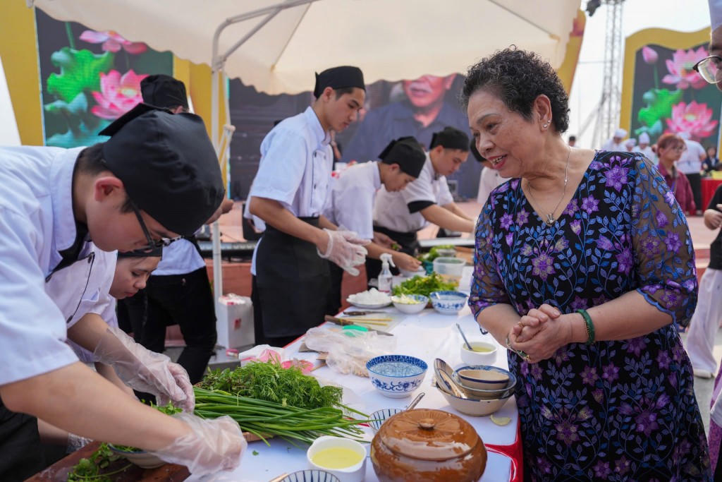 Từ món ăn gia truyền đến di sản văn hóa của Hà Nội