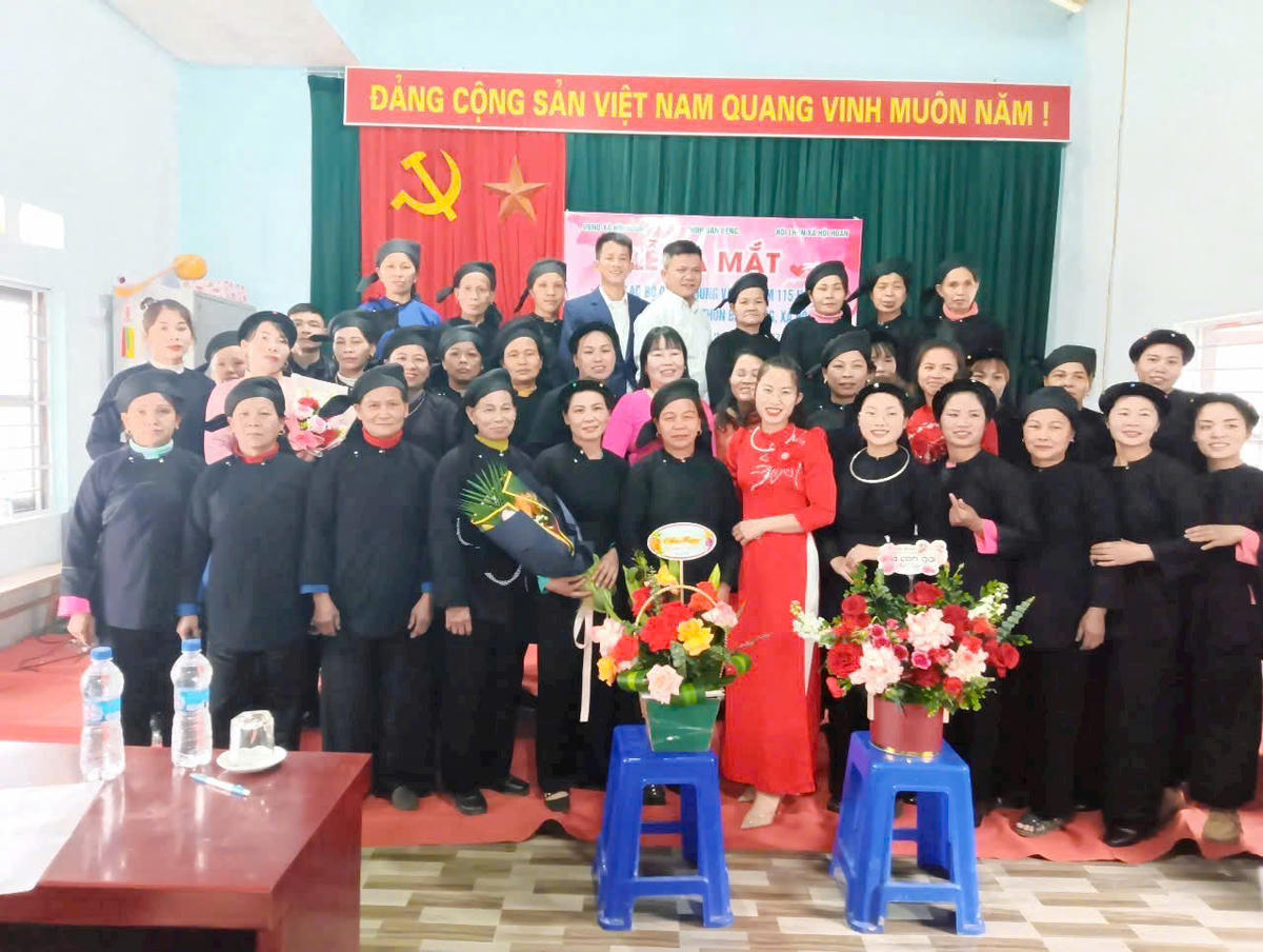 Kế hoạch 04 /KH-VHXH góp phần nâng cao mức thụ hưởng về văn hóa, thể thao cho đồng bào các DTTS gắn với phát triển du lịch cộng đồng.