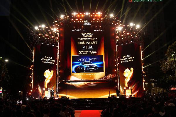 VinFast giành “bộ tứ” giải thưởng danh giá tại Vạn Xuân Awards 2025