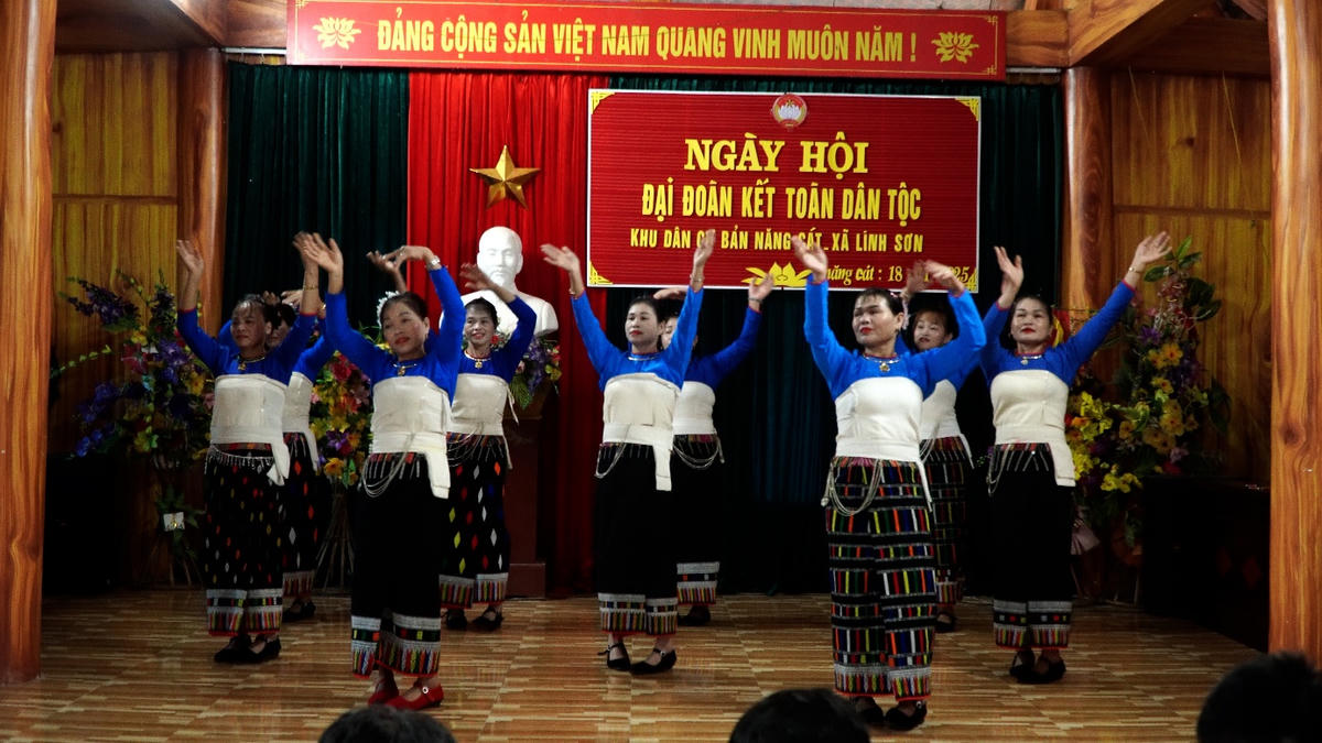 Ngày hội Đại đoàn kết ở khu dân cư&nbsp;tạo sự lan tỏa mạnh mẽ, huy động sức mạnh tổng hợp của cả hệ thống chính trị và Nhân dân. Ảnh:&nbsp;linhson.thanhhoa.gov.vn