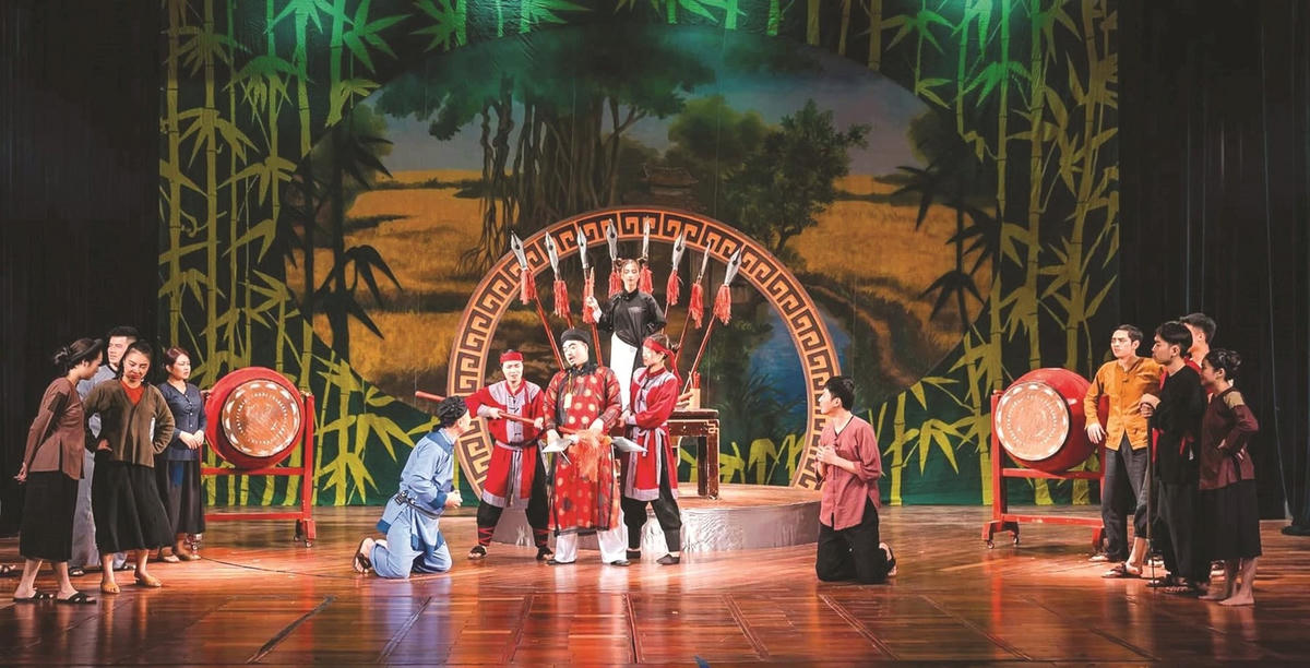 Đưa sân khấu đến gần hơn với học sinh