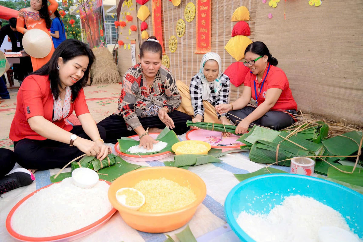 Hội Chữ thập đỏ phát động chiến dịch “Triệu phần quà Tết Nhân ái” 