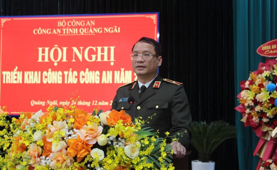 Thiếu tướng Hồ Song Ân, Giám đốc Công an tỉnh Quảng Ngãi phát biểu tại Hội nghị. Ảnh: CV.