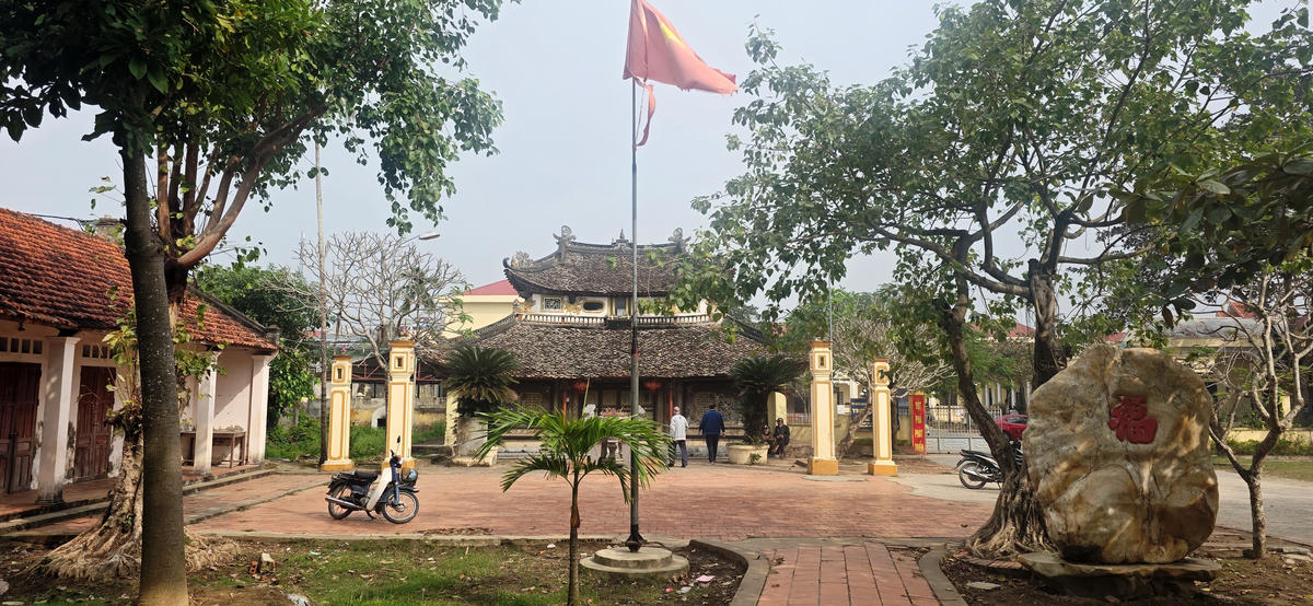 Ngôi nghè cổ Nguyệt Viên có tuổi đời lên đến hơn 400 năm, là nơi lưu giữ nhiều giá trị văn hóa to lớn. Ảnh: Nguyễn Chung.