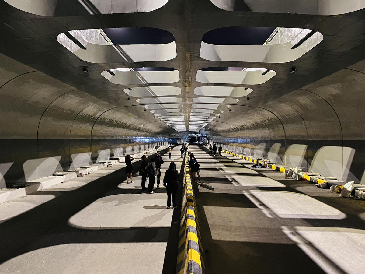 Hầm chui có giếng trời ấn tượng, từng là điểm check-in thu hút đông đảo người dân chụp ảnh trước khi đưa vào sử dụng. Ảnh: Thái Lâm.