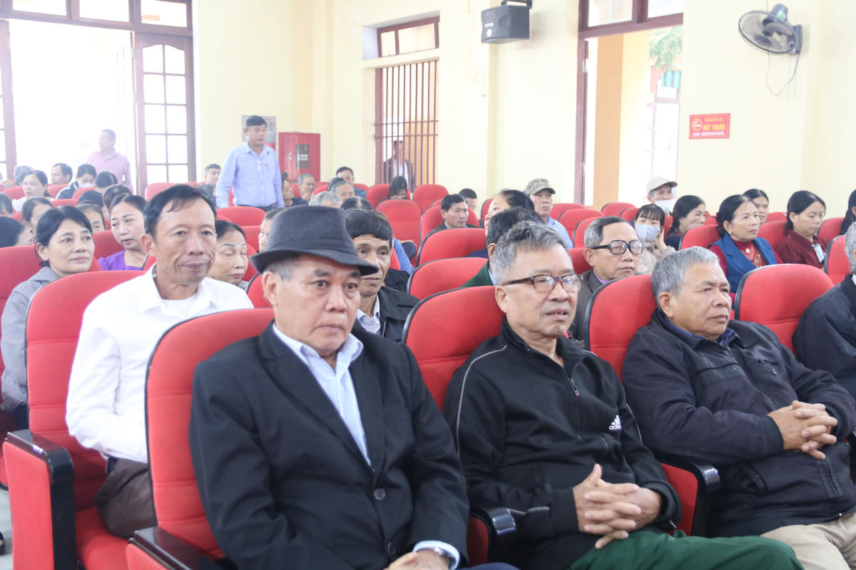 Hội nghị tập trung vào 3 chuyên đề chính: Một số nội dung cơ bản về công tác thông tin cơ sở; Kỹ năng tổ chức buổi tuyên truyền cổ động và tuyên truyền miệng; Kỹ năng thiết kế xây dựng bản tin thông tin cơ sở. Đồng thời nêu cao vai trò quan trọng của thông tin trong phát triển kinh tế – xã hội và nâng cao đời sống nhân dân. Ảnh: thieutoan.thanhhoa.gov.vn 