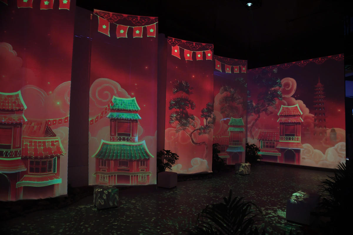 Công nghệ không thay thế ký ức, mà trở thành chất xúc tác giúp ký ức được nhìn thấy rõ hơn trong không gian đương đại. Ảnh: Phạm Sỹ.