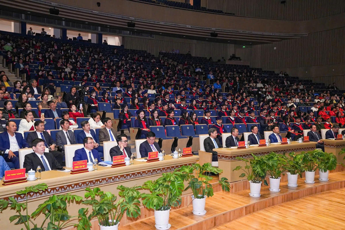 Quang cảnh buổi lễ. Ảnh: ĐT. 