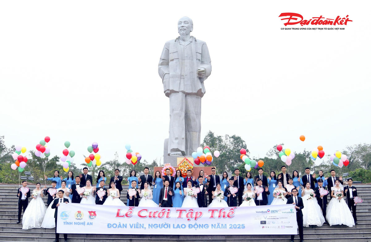 Ấm áp lễ cưới tập thể cho 11 cặp đôi công nhân, lao động tại Nghệ An