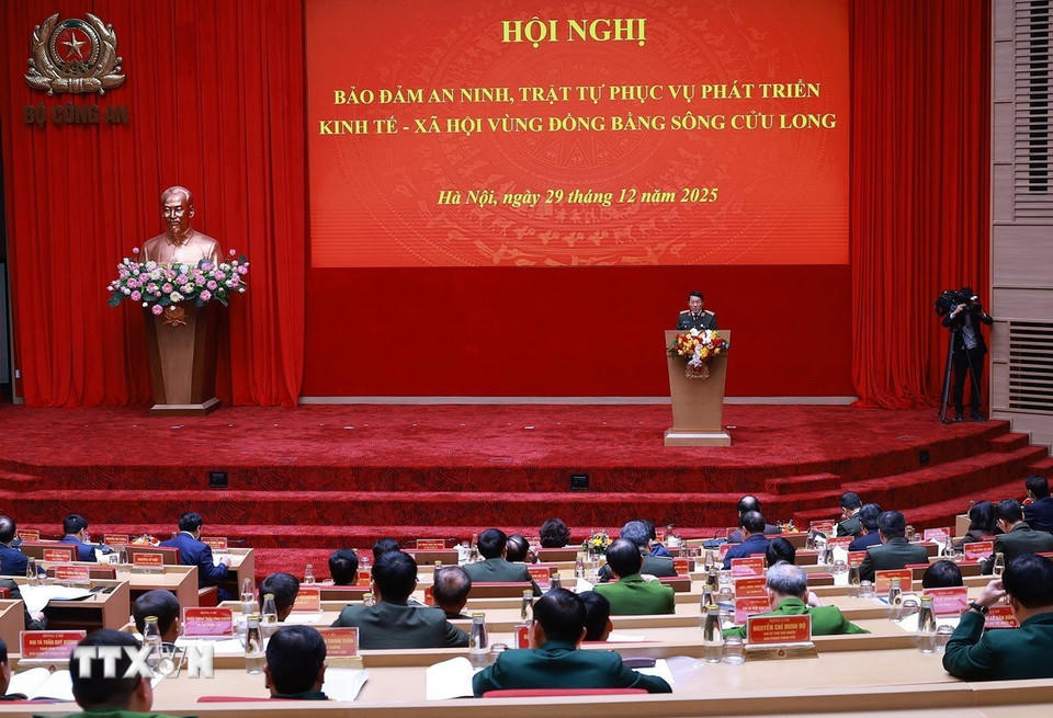 Quang cảnh hội nghị đảm bảo an ninh, trật tự phục vụ phát triển kinh tế-xã hội Vùng Đồng bằng sông Cửu Long. (Ảnh: Dương Giang/TTXVN)