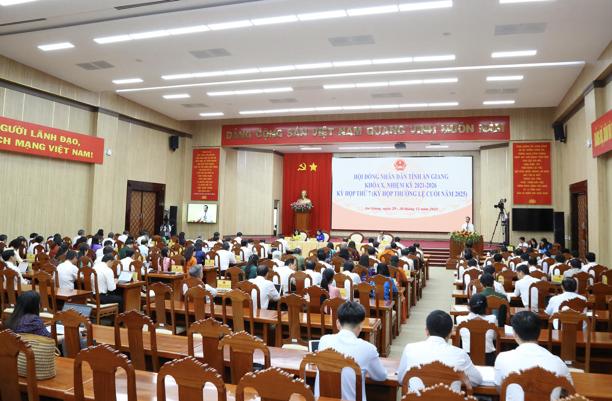 Quang cảnh kỳ họp. (ảnh: Thanh Tiến)