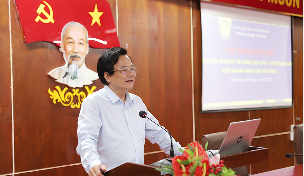 Giáo sư, Tiến sĩ, Thầy thuốc Nhân dân Tạ Văn Trầm làm Trưởng ban Tổ chức Hội thảo khoa học “Đổi mới, gắn kết và nâng cao chất lượng đào tạo khối ngành Khoa học sức khỏe” tổ chức vào tháng 10/2025. (ảnh: ĐHTV)