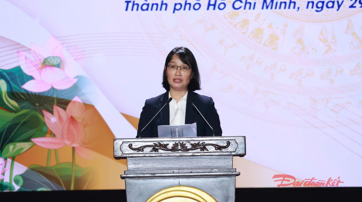 Bà Trần Thị Diệu Thúy, Phó Chủ tịch UBND TP Hồ Chí Minh phát biểu tại hội nghị. Ảnh: Hồng Phúc.