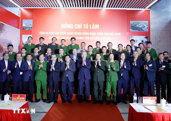 Tổng Bí thư Tô Lâm với các đại biểu. (Ảnh: Thống Nhất/TTXVN)