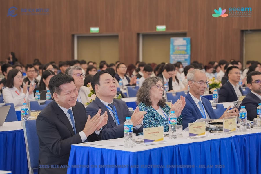 Đại biểu dự Hội thảo EEE-AM 2025.