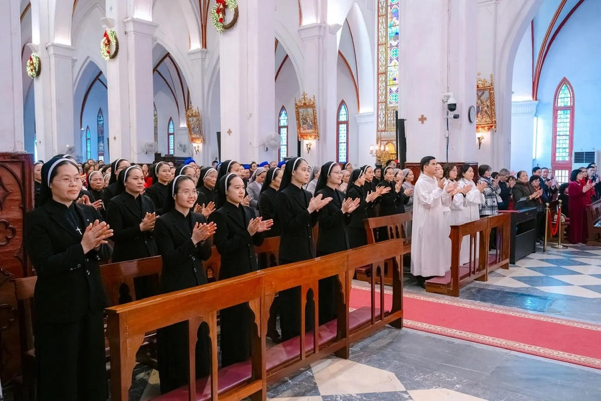 Thánh lễ mừng Chúa Giáng Sinh năm 2025 tại Nhà thờ Chính Tòa Hà Nội. Ảnh: Tổng Giáo phận Hà Nội