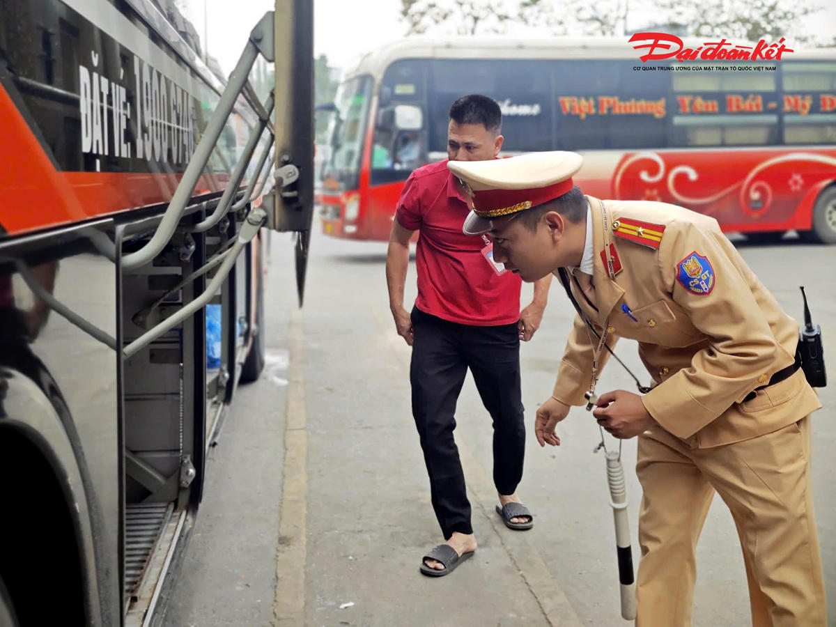 Trong đợt cao điểm này, chúng tôi sẽ khai thác triệt để dữ liệu hành trình từ các nhà xe để kịp thời phát hiện, xử lý nghiêm tình trạng lái xe khách chở quá số người quy định, và các hành vi vi phạm của người điều khiển phương tiện mà tiềm ẩn nguy cơ gây mất an toàn", Đại úy Tiệp nói.