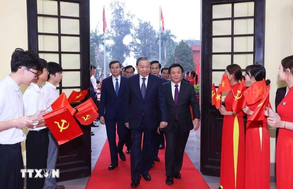 Tổng Bí thư Tô Lâm đến dự Hội nghị tổng kết các mặt công tác năm 2025, triển khai nhiệm vụ năm 2026. (Ảnh: Văn Điệp/TTXVN)