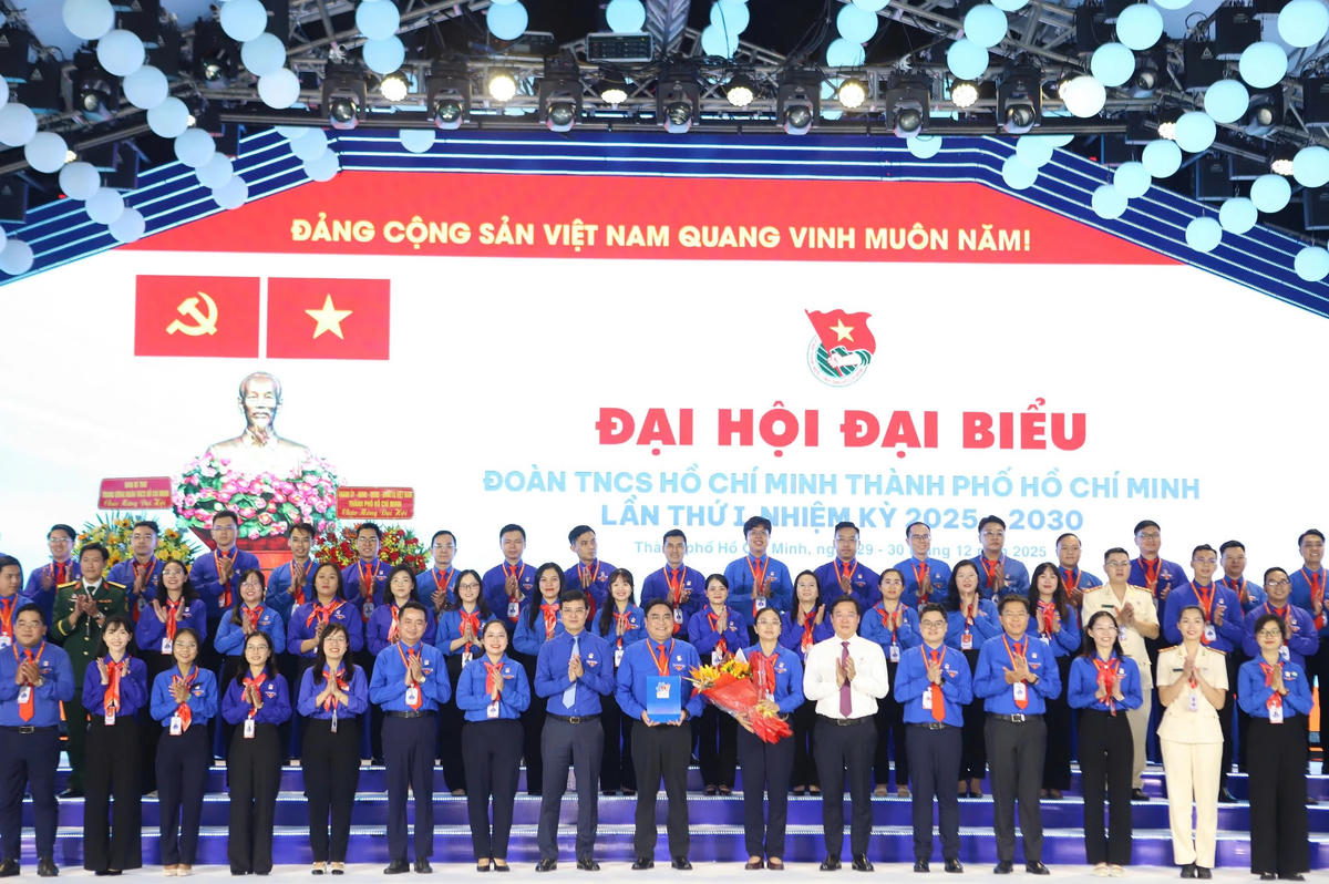 Ra mắt Ban Chấp hành Thành đoàn TP.HCM nhiệm kỳ 2025 - 2030. Ảnh: N.V