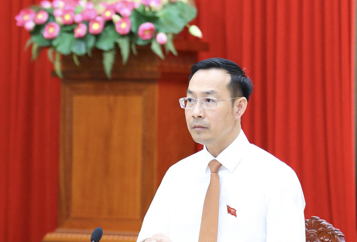 Ông Nguyễn Thanh Nhàn - Phó Bí thư Thường trực Tỉnh ủy, Chủ tịch HĐND tỉnh An Giang điều hành phiên chất vấn. Ảnh: Thanh Tiến.