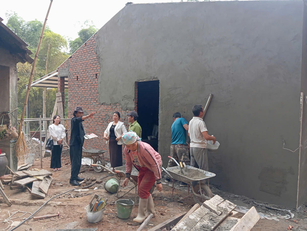 Ngôi nhà mới của hộ gia đình anh Giàng Seo Tải sắp khánh thành.