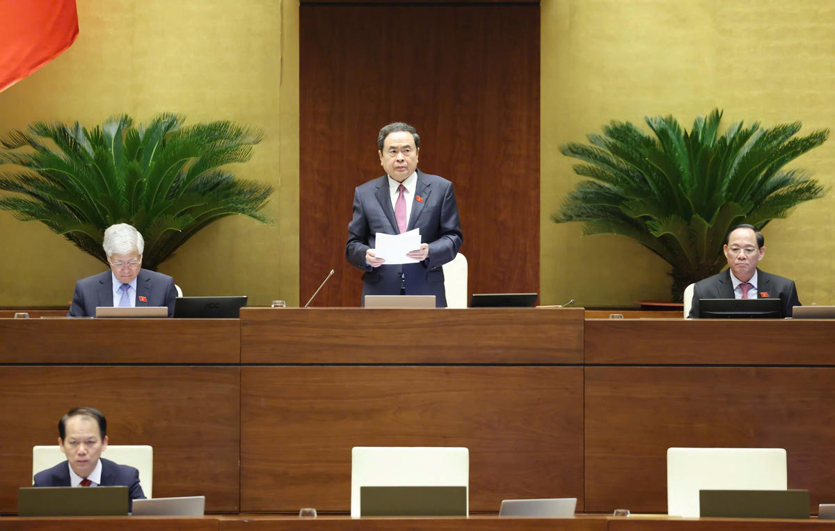 Chủ tịch Quốc hội Trần Thanh Mẫn điều hành phiên thảo luận tại hội trường, tại Kỳ họp thứ 10, Quốc hội Khoá XV. Ảnh: Quang Vinh.  