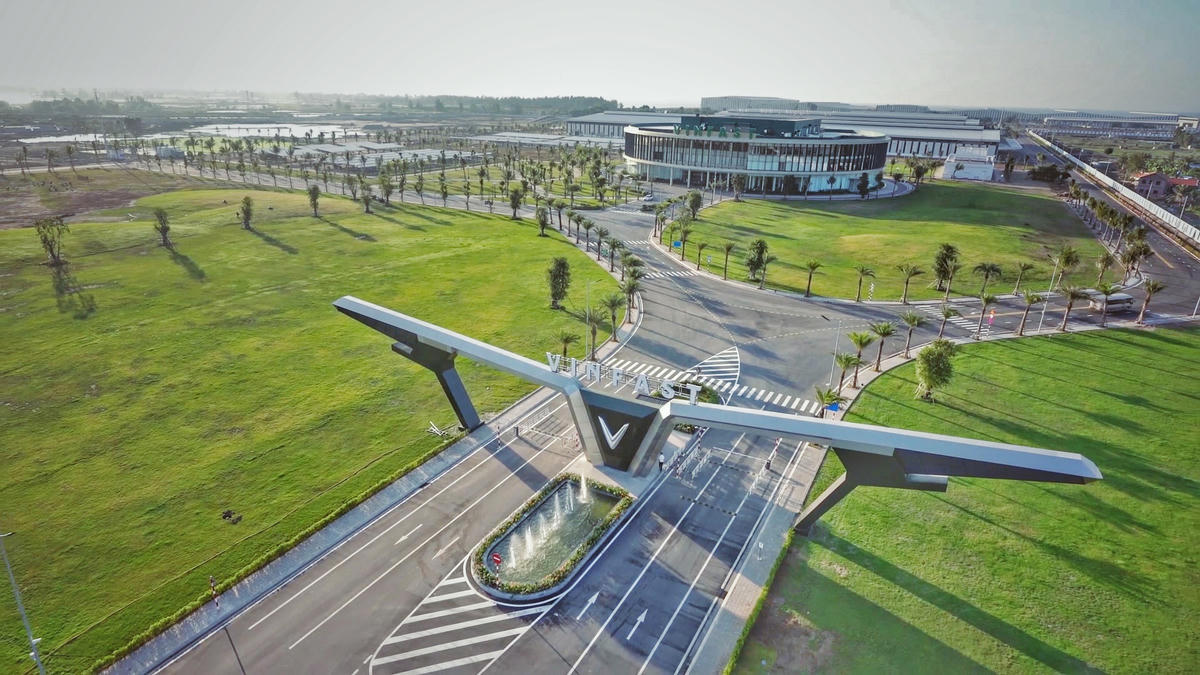 Nhà máy VinFast Hải Phòng sở hữu dây chuyền sản xuất hiện đại, tự động hoá cao.