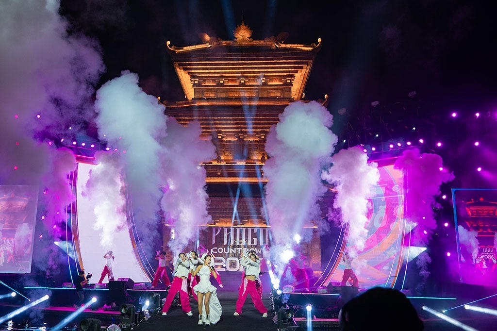 Các tiết mục nghệ thuật sôi động tại chương trình. Ảnh: Ngọc Linh