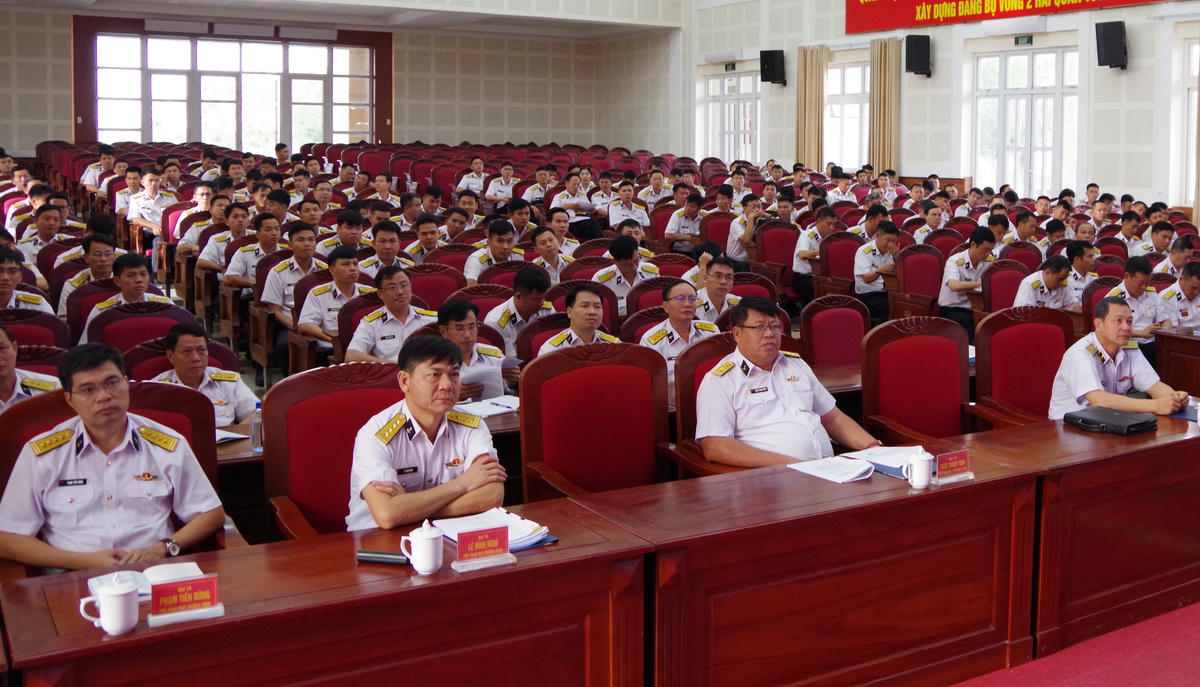 Các cán bộ tham dự hội nghị. Ảnh: Hữu Hải.