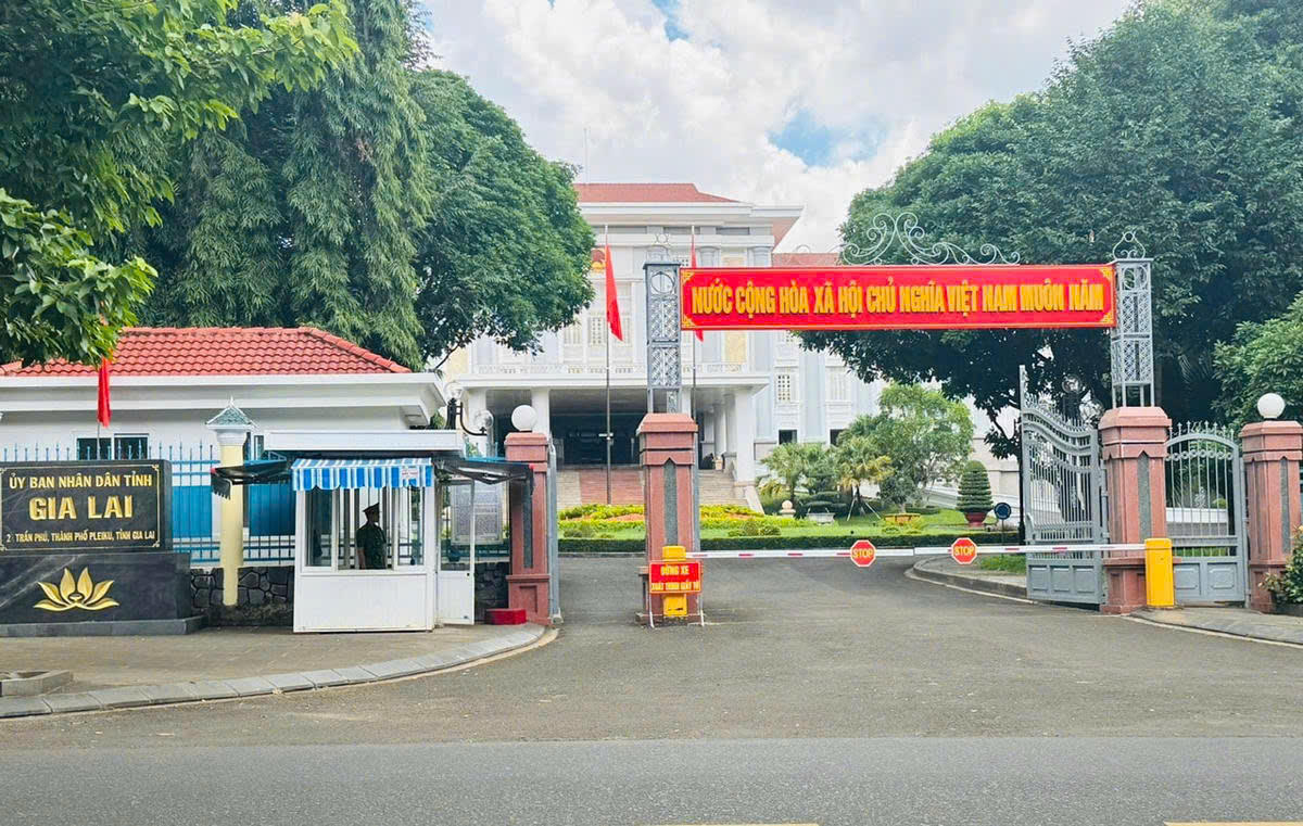 Trụ sở chính cơ sở 2 của UBND tỉnh Gia Lai đặt tại số 2 Trần Phú, phường Pleiku. Ảnh: Đ. Sang.