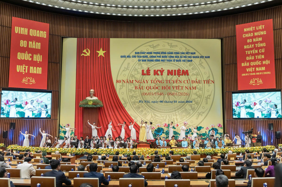 Quốc hội luôn gắn bó máu thịt với lịch sử dân tộc