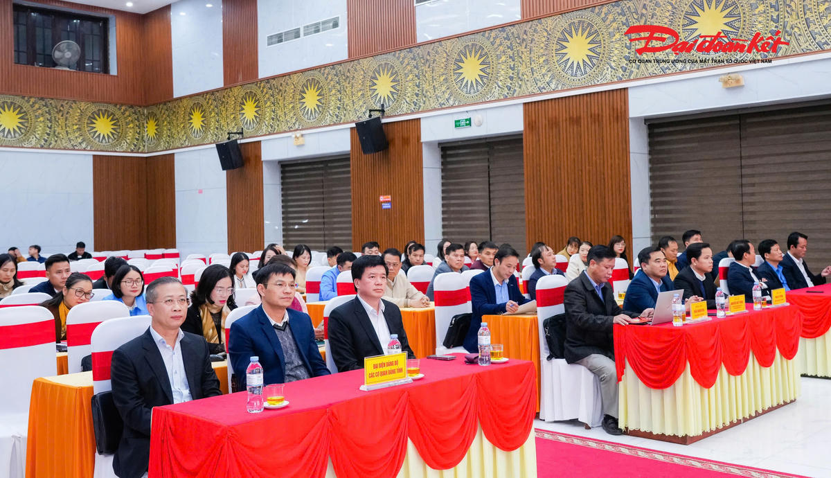 Các đại biểu tham dự hội nghị tổng kết công tác xây dựng Đảng và công tác chuyên môn Cơ quan Uỷ ban MTTQ tỉnh Nghệ An năm 2025. Ảnh: ĐB