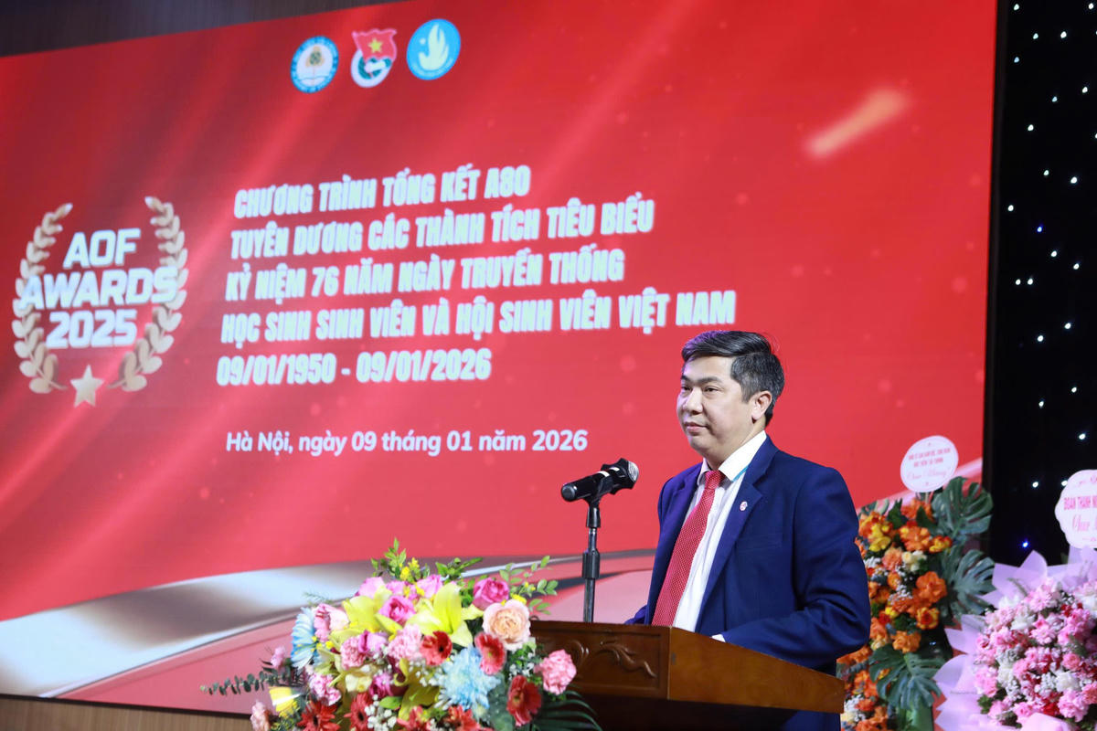 NGƯT, PGS.TS Nguyễn Đào Tùng - Ủy viên UBTƯ MTTQ Việt Nam, Giám đốc Học viện Tài chính phát biểu tại chương trình.