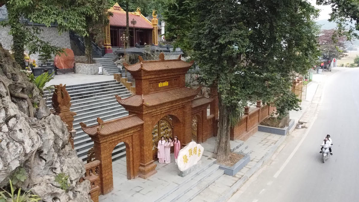 Ông Nguyễn Huy Quý đã đóng góp hàng trăm tỷ đồng trung tu, bảo tồn các di tích lịch sử, trong đó có Di tích lịch sử Quốc gia Đền Đuổm. Ảnh: TN.