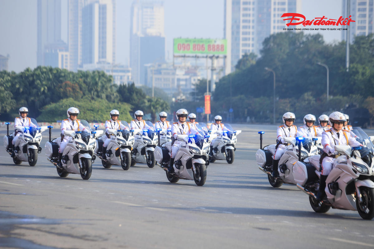 Cục CSGT phân luồng giao thông phục vụ Đại hội đại biểu toàn quốc lần thứ XIV của Đảng.