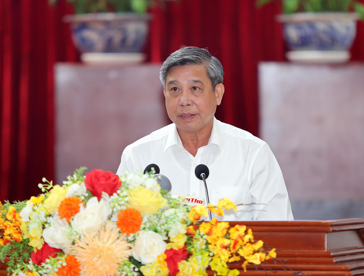 Ông Đồng Văn Thanh, Phó Bí thư Thường trực Thành ủy, Chủ tịch HĐND TP Cần Thơ phát biểu chỉ đạo tại Hội nghị. Ảnh: Trung Phạm&nbsp;