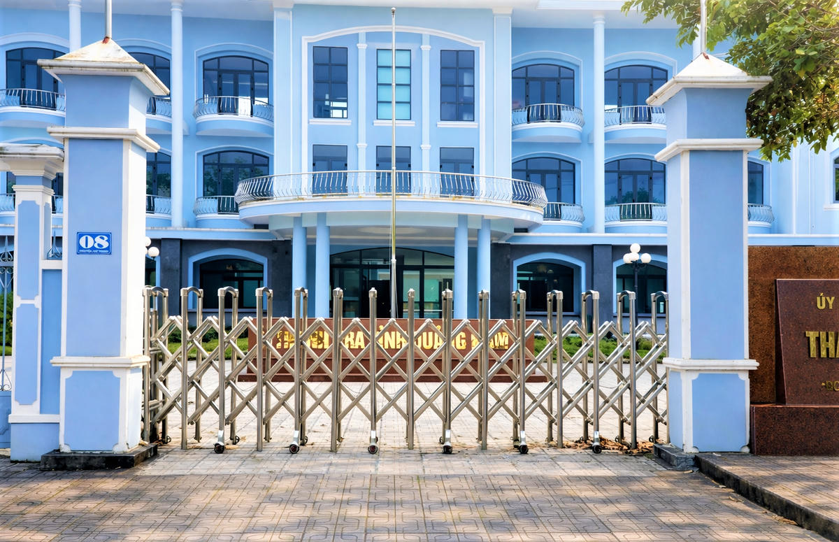 Một góc trụ sở ở tỉnh Quảng Nam cũ. Ảnh: Tấn Thành.