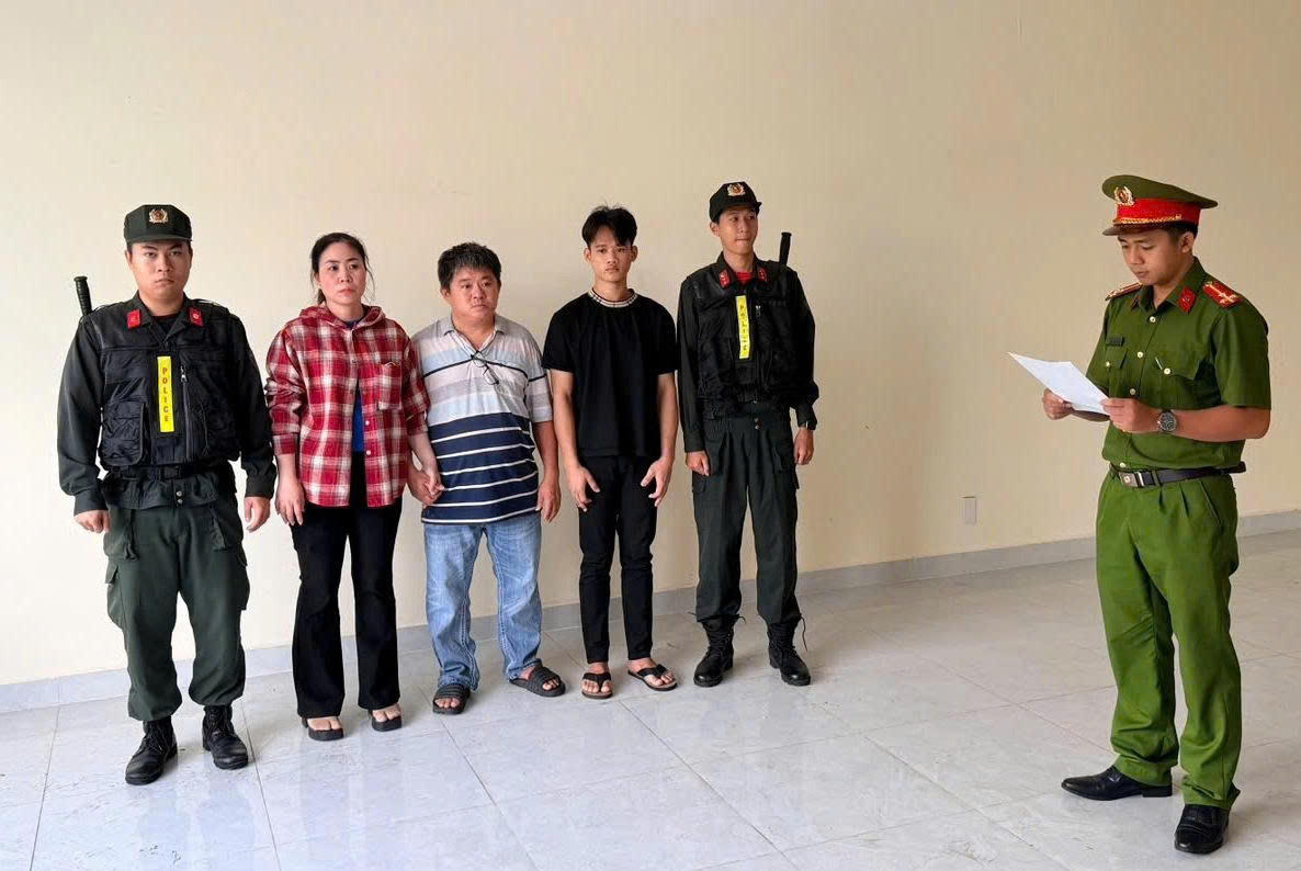 Các đối tượng bị khởi tố. Ảnh: CACC.