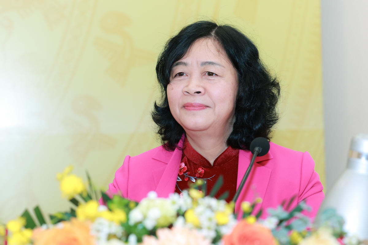 Chủ tịch UBTƯ MTTQ Việt Nam Bùi Thị Minh Hoài phát biểu tại Hội nghị.