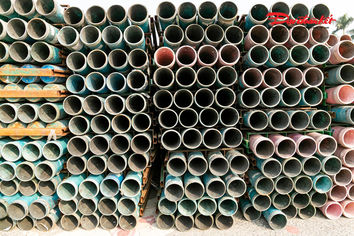 Theo phương án, tổng số pháo hoa sử dụng gồm 4.600 quả pháo hoa tầm cao, 950 giàn phun hoa các loại và 4.400 ống pháo hoa hỏa thuật.