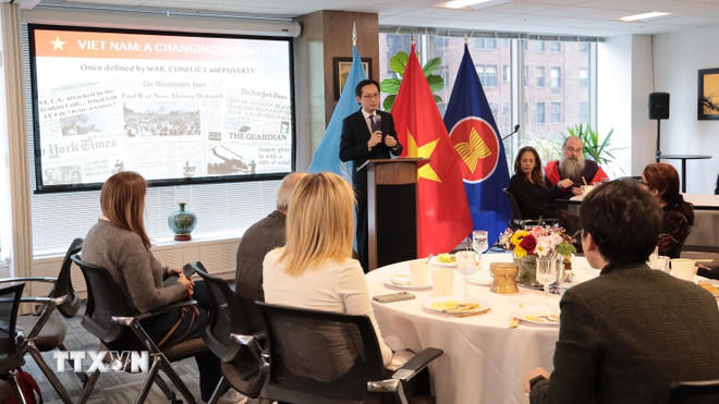 Quang cảnh buổi họp báo. (Ảnh: Lê Hoàng/TTXVN)