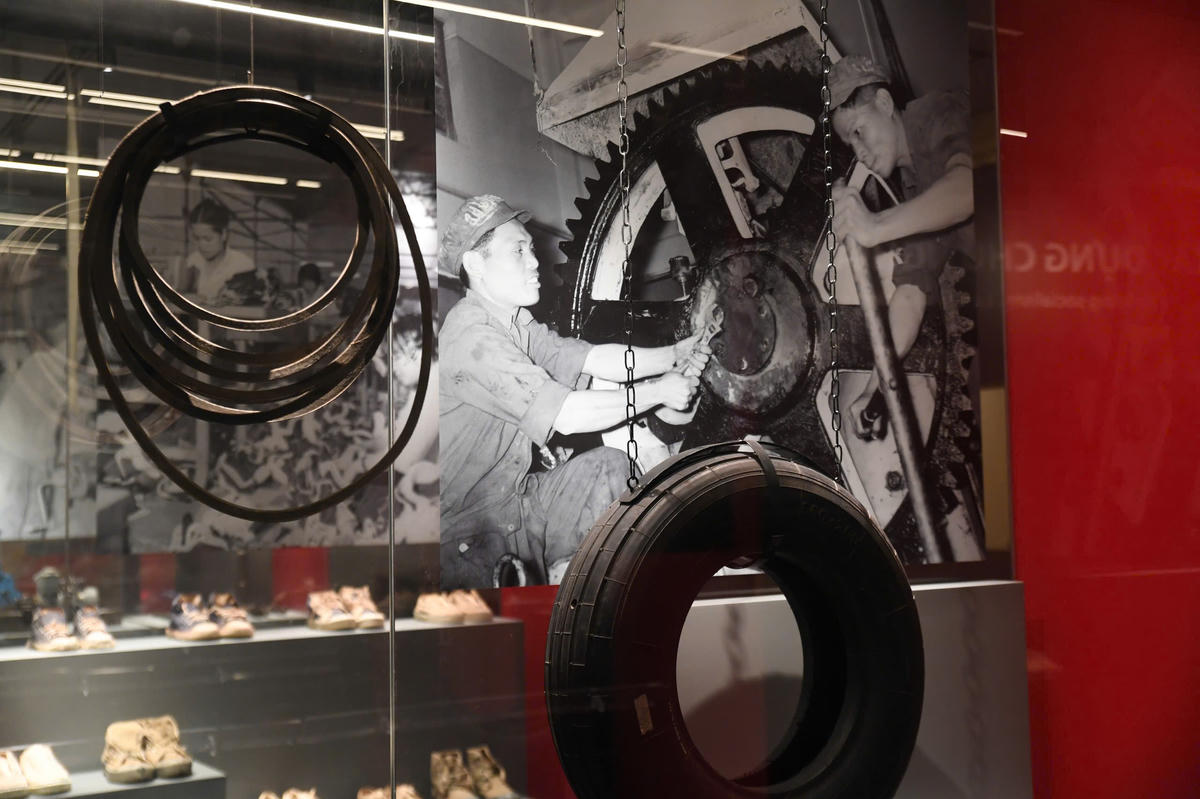 Một số hình ảnh tại không gian trưng bày Hà Nội thế kỷ 19 – 20. Ảnh: Phạm Sỹ.