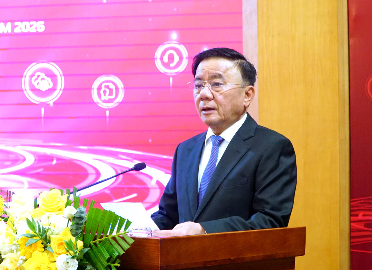 Thường trực Ban Bí thư Trần Cẩm Tú phát biểu chỉ đạo tại lễ ra mắt (Ảnh: Phạm Thanh)