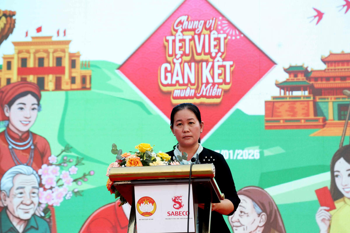 Bà Nguyễn Thị Tuấn Thanh, Phó Chủ tịch UBMTTQ Việt Nam tỉnh Vĩnh Long phát biểu tại buổi lễ. Ảnh: Quốc Trung.&nbsp;